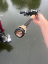 Load image into Gallery viewer, Megabass Destroyer TachyonShaft F6.1/2-67X
